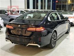 بي ام دبليو i5